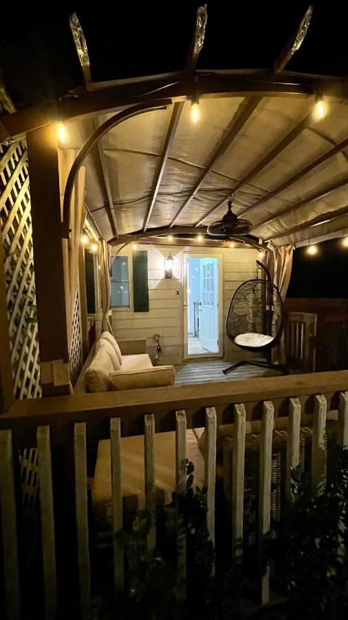 Holiday home Luxurious Retreat, Parking, Restaurants, Near New Hope, 1mile Delaware River Lambertville